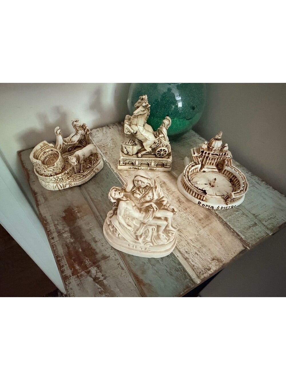 Rome Italy Souvenir Figurine Chariot Biga Statue Resin